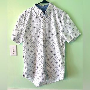 Tommy Hilfiger Classic Logo Button Down Collared Shirt. L.